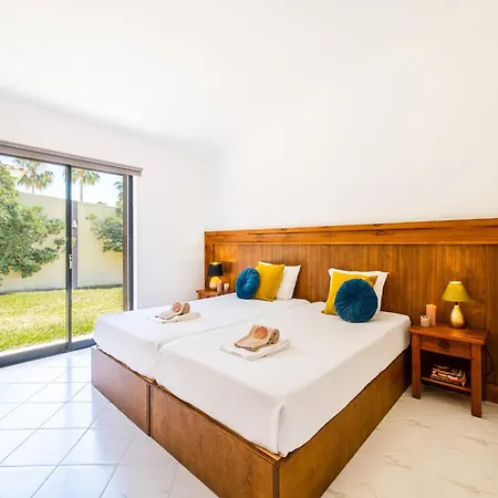 Vila Villa In Albufeira Near Beaches And Nightlife