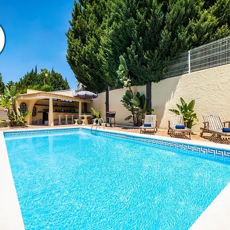 Villa Villa In Albufeira Near Beaches And Nightlife *