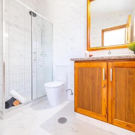 Villa In Albufeira Near Beaches And Nightlife Vila
