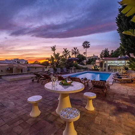 Vila Villa In Albufeira Near Beaches And Nightlife