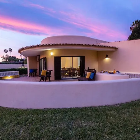 Villa In Albufeira Near Beaches And Nightlife Vila Albufeira